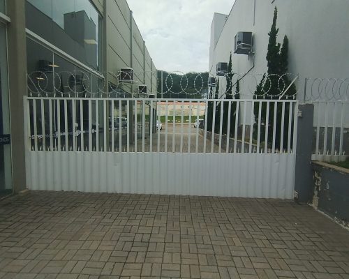 concertina instalada em portão Balneário Camboriú SC