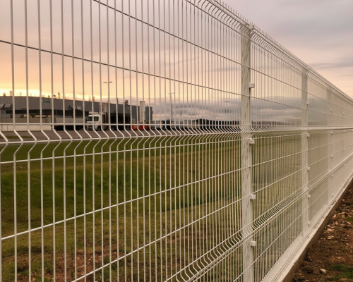 Instalação de Gradil em Empresa Itapema